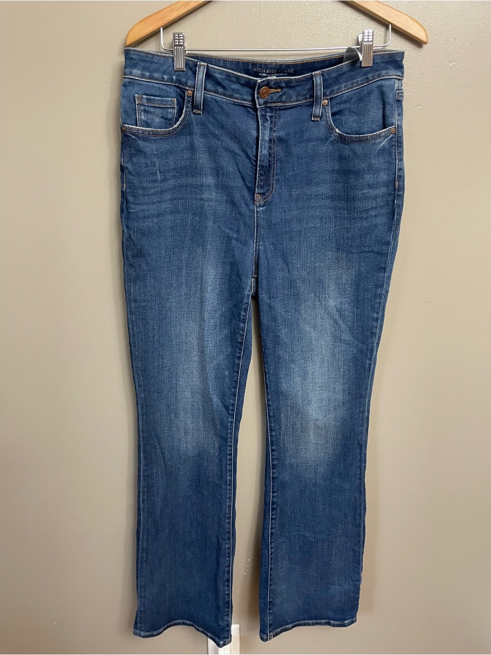 Chico’s 1.5 size 10 Regular High Rise Flare Jean
